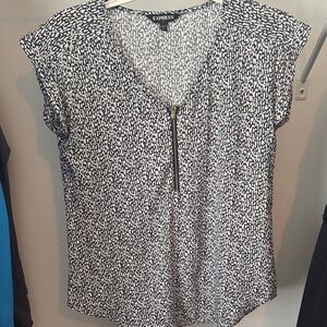 Express Women's Monochrome Zip-Front Blouse